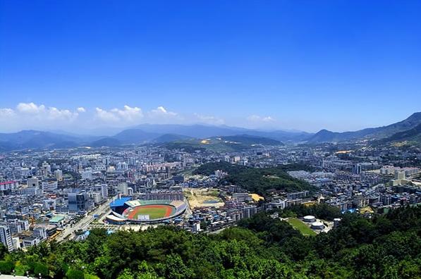 龍巖經濟技術開發區:打好產業轉型升級“創新牌”