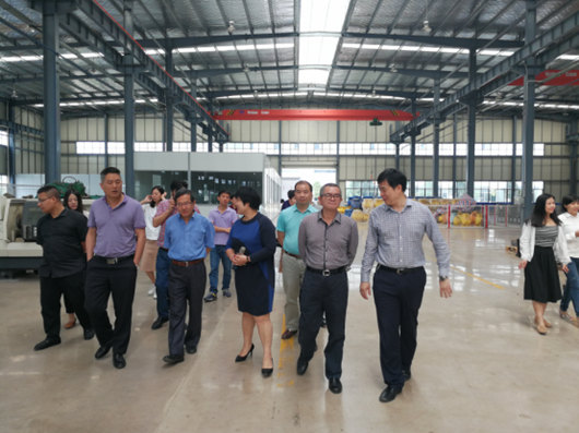 我院課題組赴漣源市開展《婁底資源型城市轉(zhuǎn)型升級，深化供給側(cè)結構性改革》課題調(diào)研