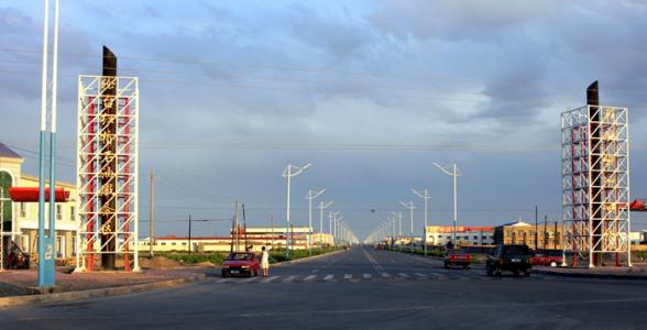 新疆輪臺工業(yè)園區(qū)全面推動(dòng)科技創(chuàng)新促進(jìn)轉(zhuǎn)型升級