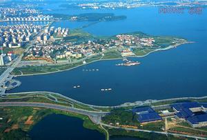 岳陽開發(fā)區(qū):創(chuàng)新驅(qū)動引領(lǐng)經(jīng)濟發(fā)展新常態(tài)