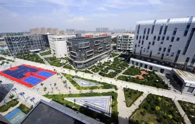 銀川經開區打造全新“雙創”生態圈銀川經濟技術開發區構建公共服務平臺、空